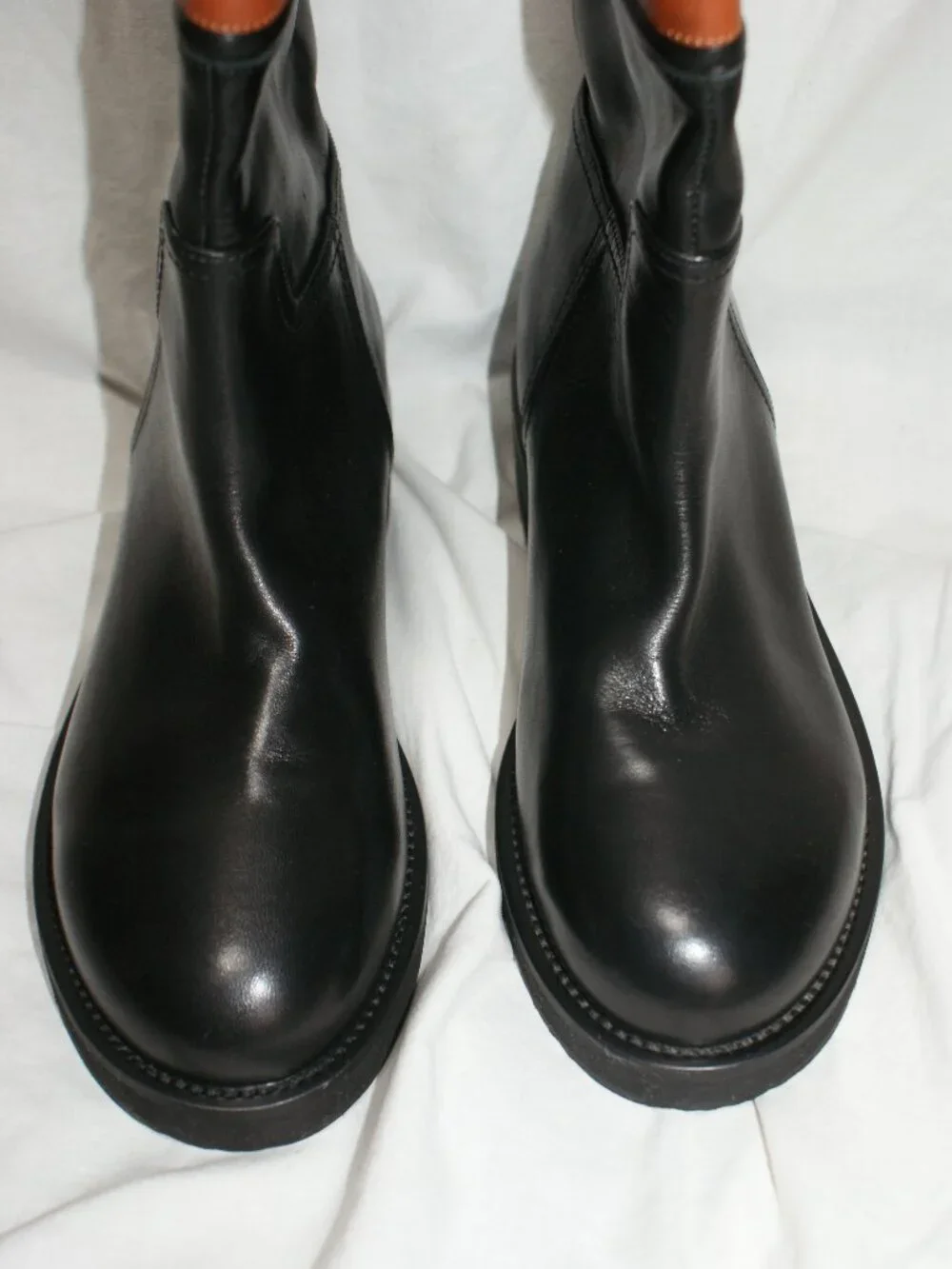 Aerosoles Medium Height 2-Tone Lug Sole Boots - size 8 - BRAND NEW
